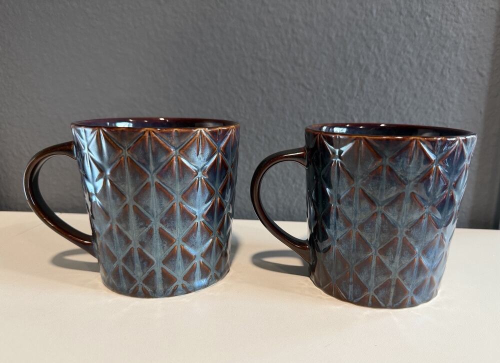 2009 STARBUCKS BLUE/BROWN GLAZED BONE QUILTED DIAMOND PATTERN ~ 16 oz MUG SET